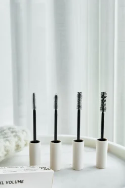01 Curling & Volume Mascara Brush