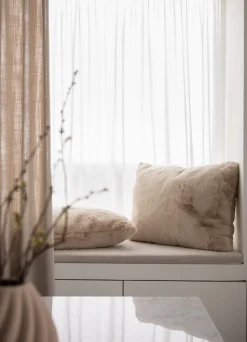 Adalyn Pude, Sand, 50x70 cm