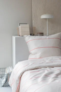 Align Sengesæt, Bright Red/Sand, 140x200 cm