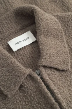 Andy Cardigan, Fallen Rock, XL