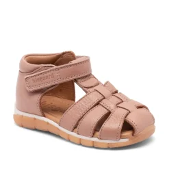 Billie Sandaler, Nude, 32