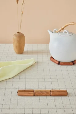 Bloom Trævase, Natur