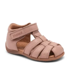 Carly Sandaler, Nude, 25