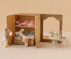 Dansestudie Med Balletmus, Multi