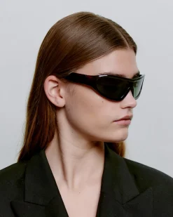 Devon Solbriller, Demi Tortoise