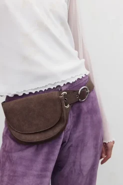 Eliza Bæltetaske, Coffee