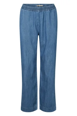 Elli Bukser, Blue Denim, 38