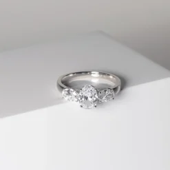 Ellisse Ring, Sølv/Hvid, Str. 60