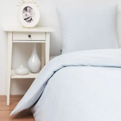 Emilie Sengelinned, Lyseblå Striber, 140x220 cm