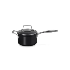 Essential Non-Stick Ceramic Kasserolle, Black, 1,9 L
