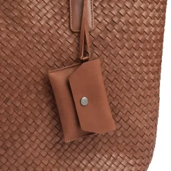 Everly Charm, Cognac