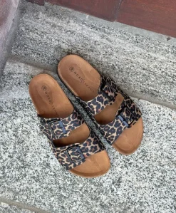 Fiona Sandaler, Leopard, 42