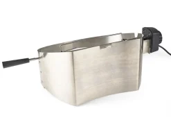 Forno Rotisserie, Medio