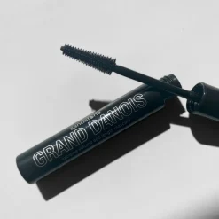 Grand Danois Mascara, Black