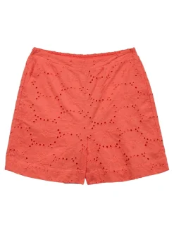 Hay New Shorts, Dubarry, L