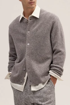 Jasper Cardigan, Mable Husk, S