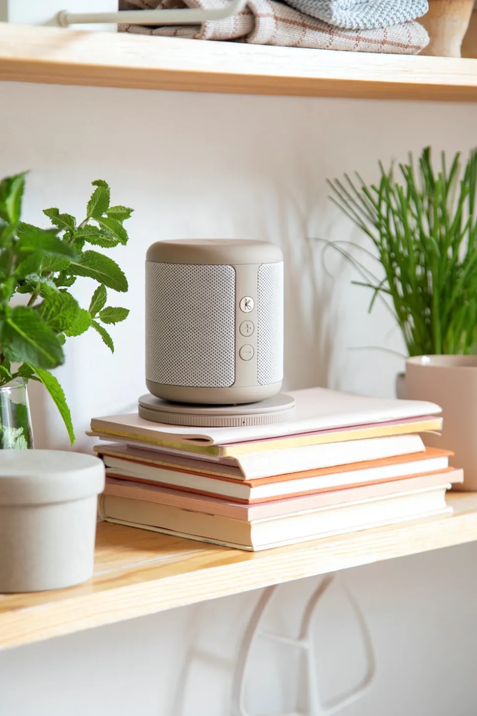 Karl Højtaler, Ivory Sand