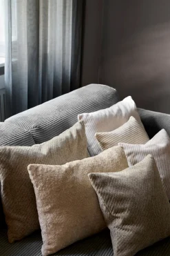 Karl Pude, Ivory, 40x60 cm