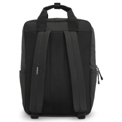 Karla Rygsæk, Black