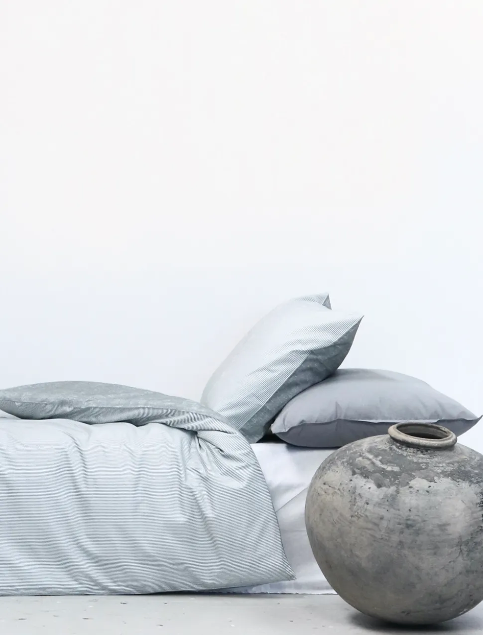 Mini Strib Sengelinned, Grå, 140x200 cm