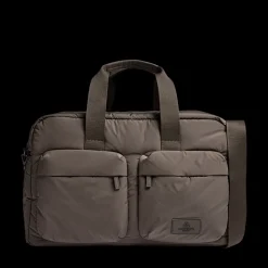 More Weekend Taske, Major Brown