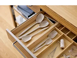 New Classic Grydeske, Humus