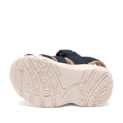 Niki Sandaler, Ocean, 32