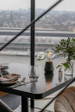 One Bordlampe, Black Wood