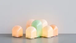 Parade 240 Transportabel Bordlampe, Shell White