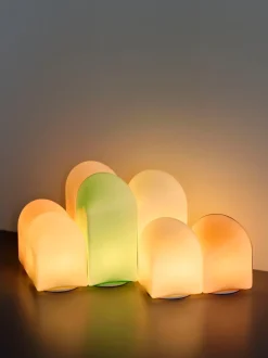 Parade 240 Transportabel Bordlampe, Shell White