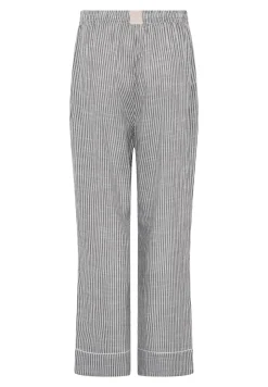Pia Natbukser, Pavement Stripe, M