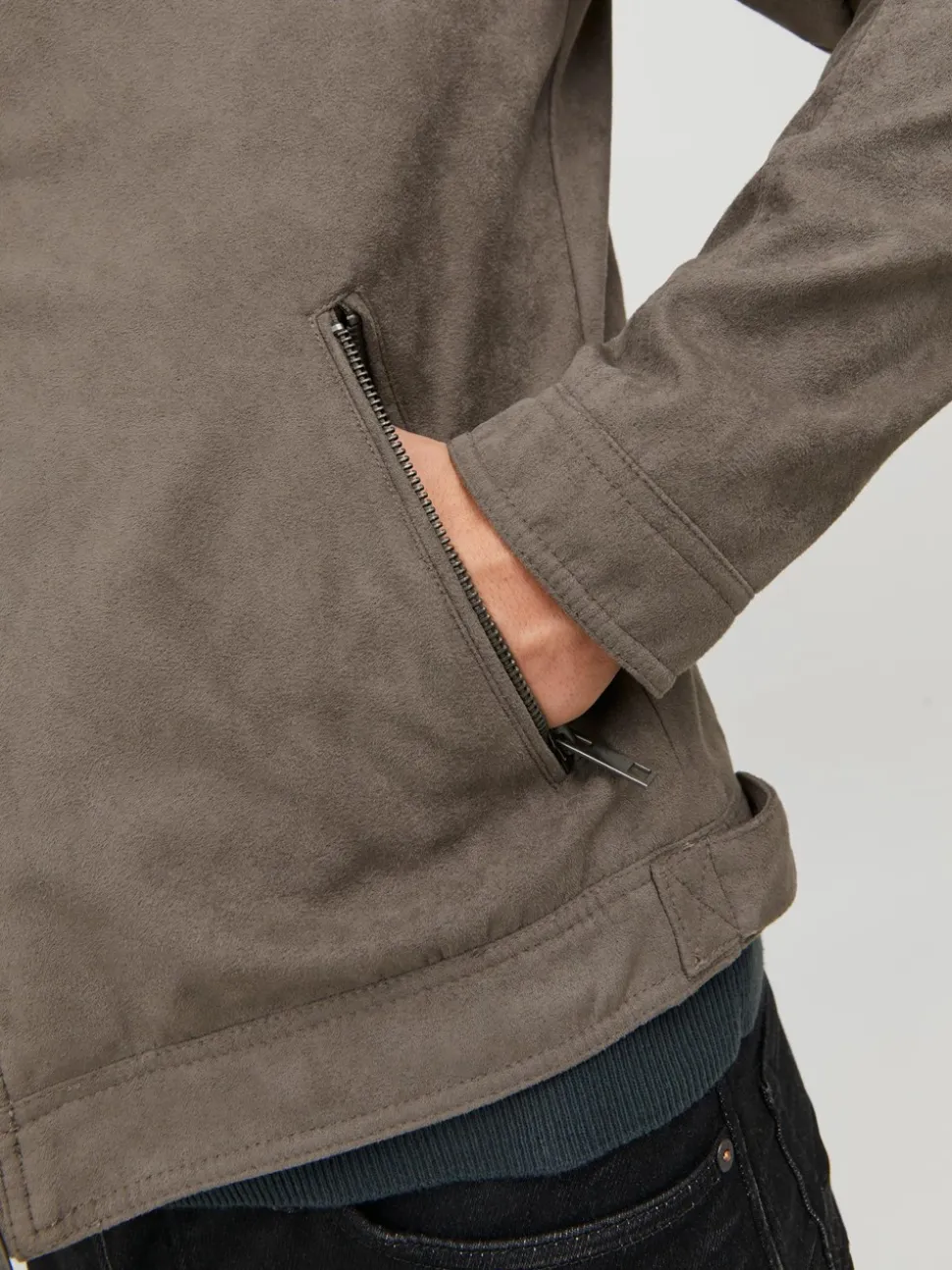 Rocky Jakke, Falcon, M