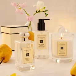 Scented Classic Candle, Pear & Freesia