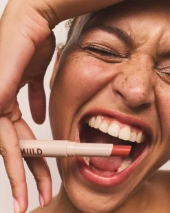 Sheer Lip Tint, 06 Cherry