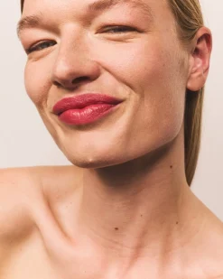 Sheer Lip Tint, 02 Posy