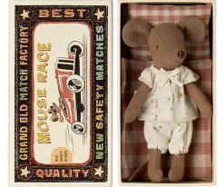 Storesøster Tændstikæske Mus, Brun