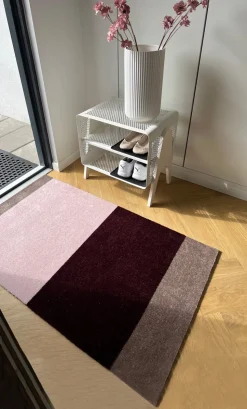 Stripe Horisontal Gulvtæppe, Bordeaux/Rose/Sand, 67x120 cm