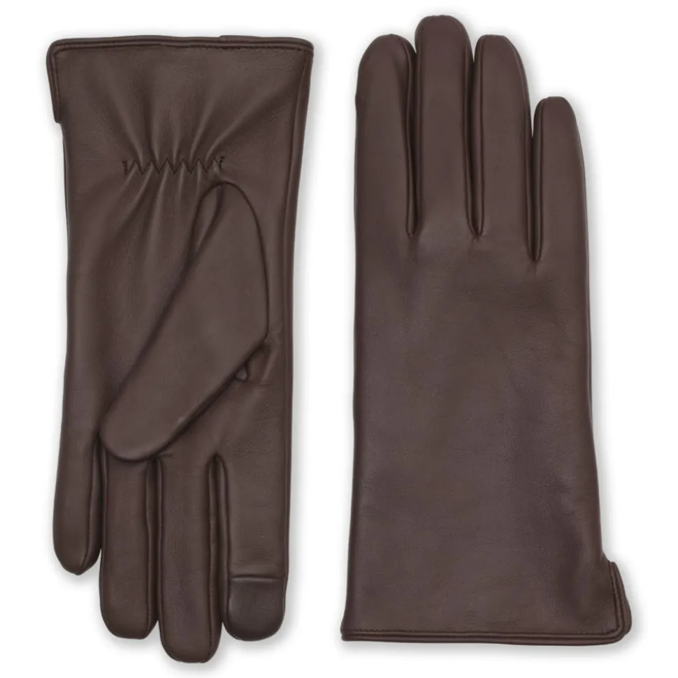 Xenia Handsker, Chocolate, L